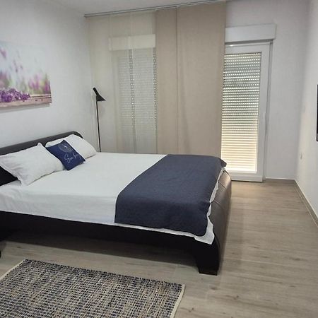 Rooms Lanterna Metajna Εξωτερικό φωτογραφία